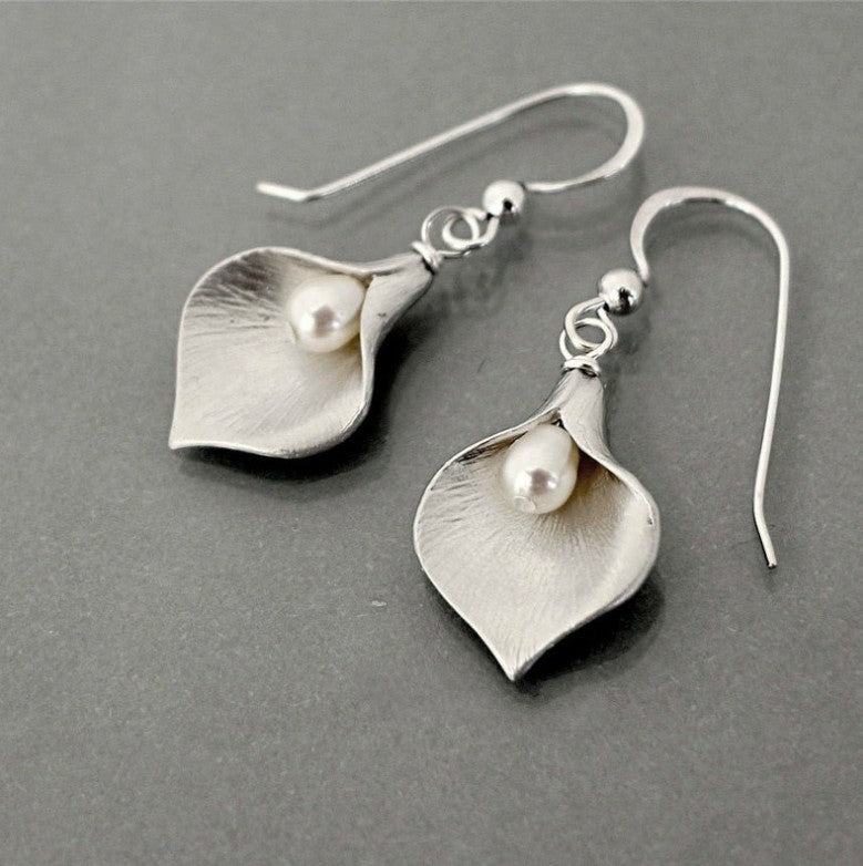 Stunning Pearl Earring for Daily Wear