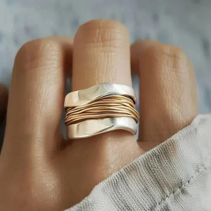 Charming Gold Ring for Any Occasion