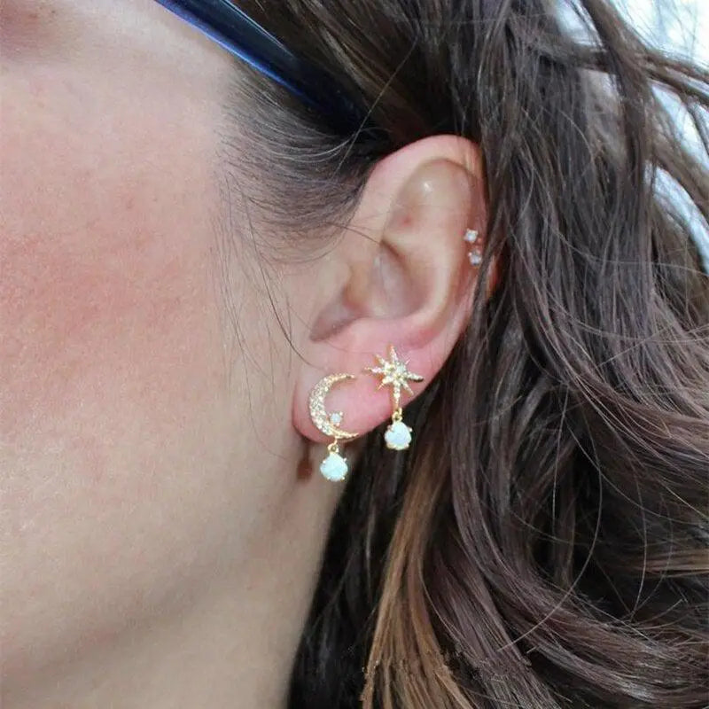 Beautiful Gold Earring with Unique Style