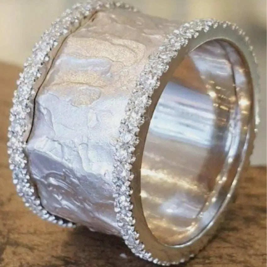 Beautiful Ring with Unique Style