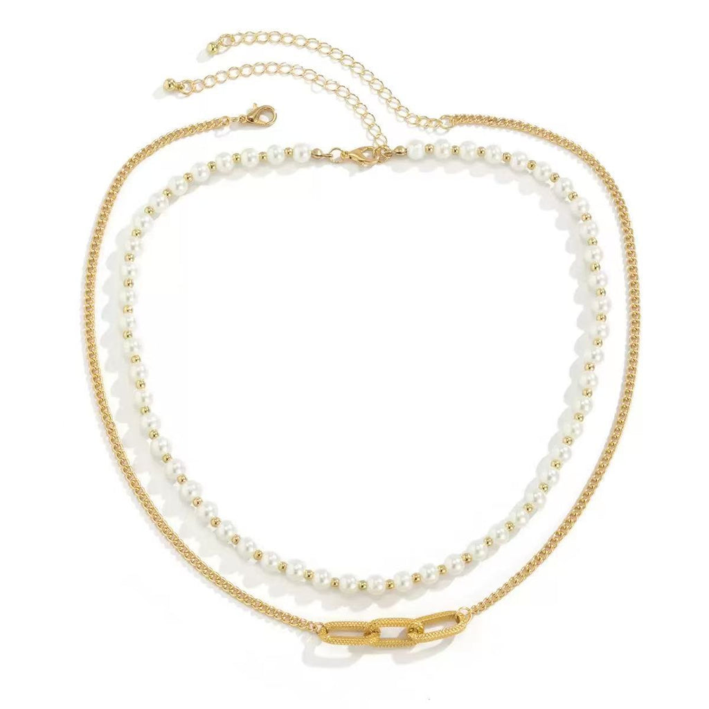 Classic Pearl Necklace with Timeless Appeal