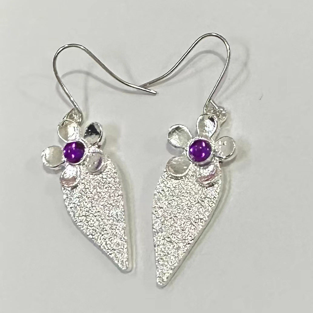 Charming Earring for Any Occasion