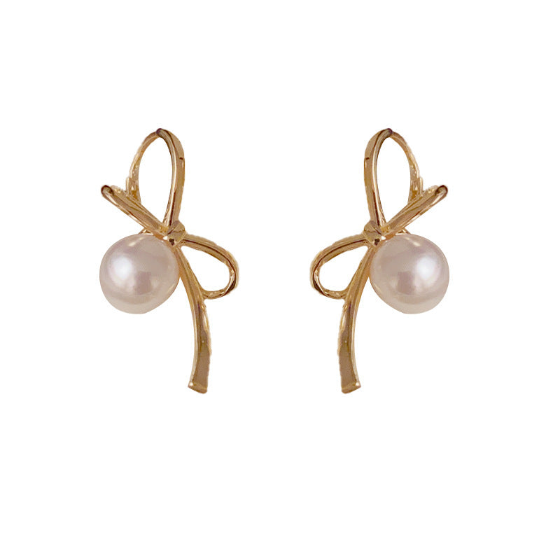 Romantic Pearl Earring for Special Moments