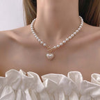 Beautiful Pearl Necklace with Unique Style