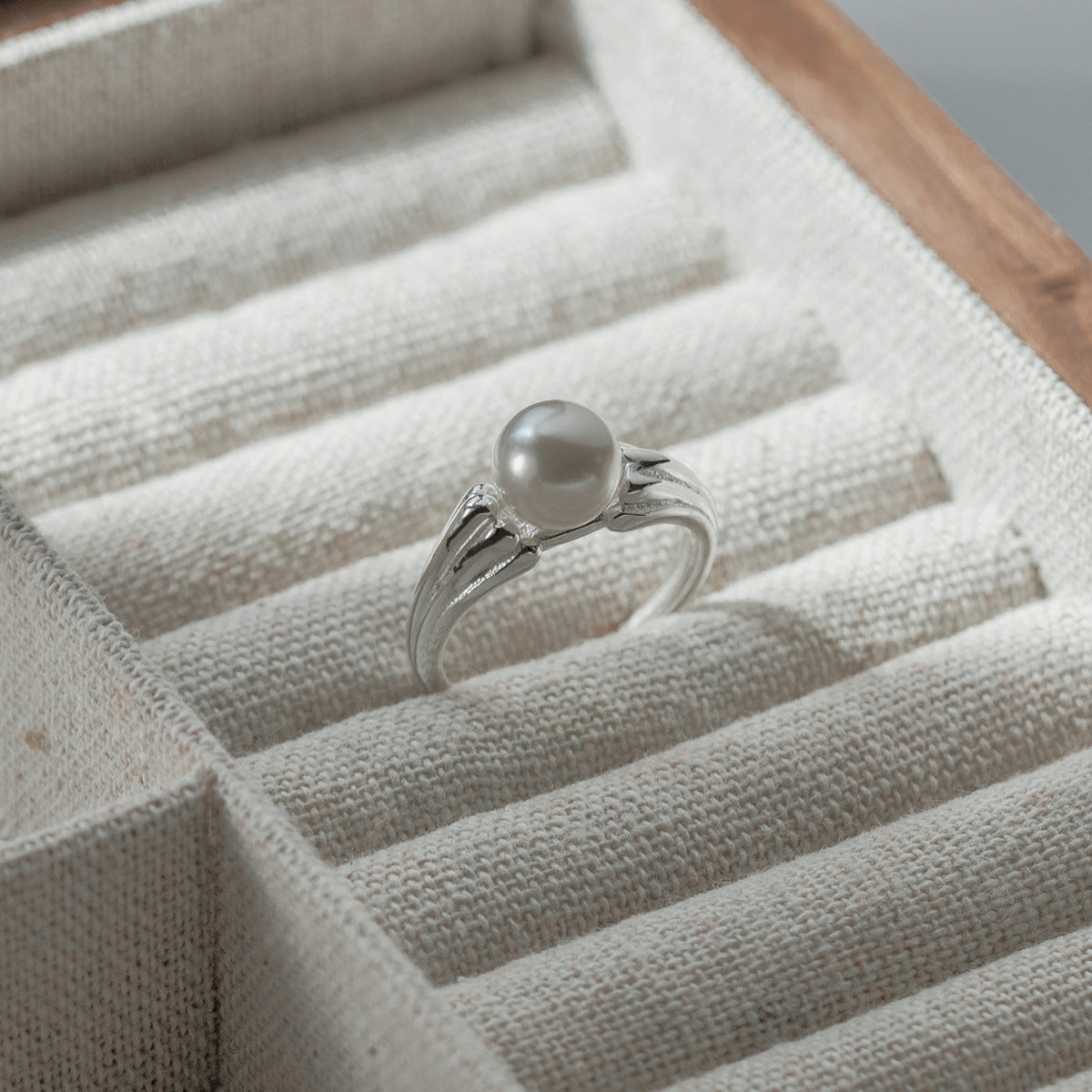 Charming Pearl Ring for Any Occasion