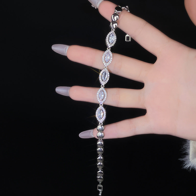 Beautiful Bracelet with Unique Style