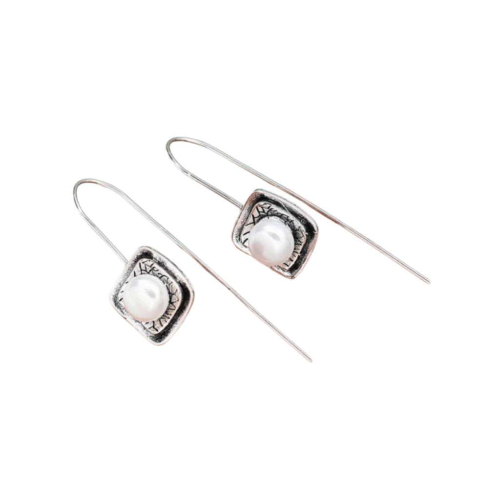 Stunning Pearl Earring for Daily Wear