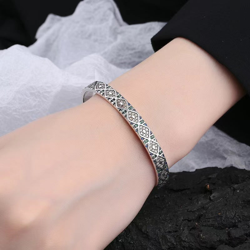 Classic Bracelet with Timeless Appeal