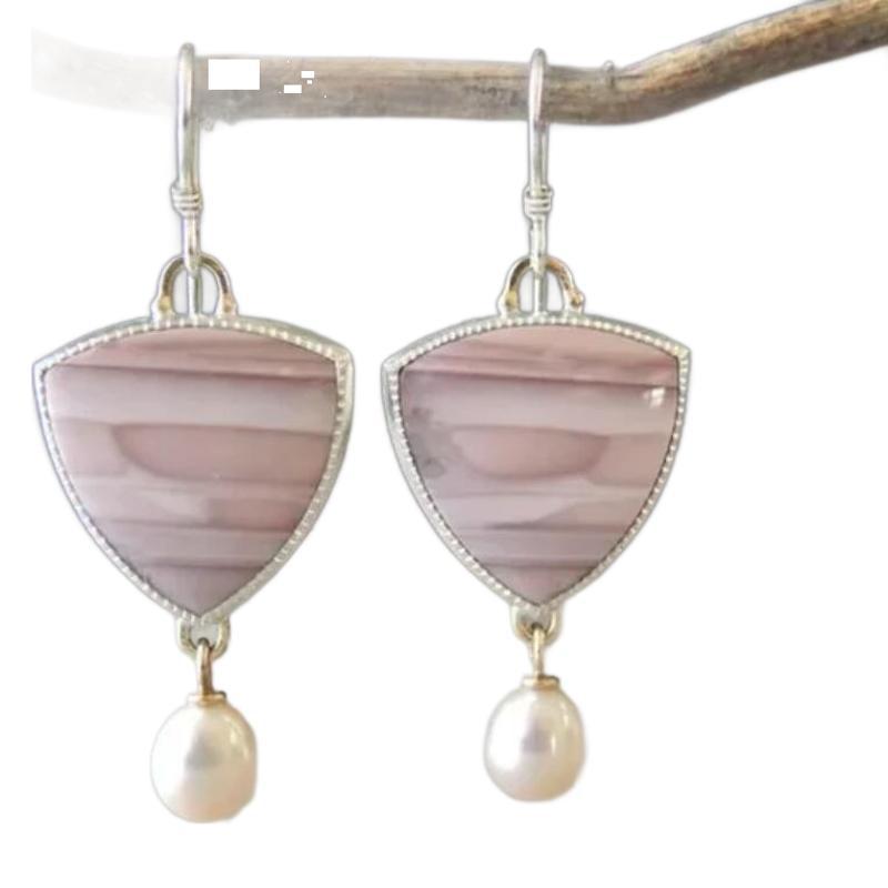 Elegant Pearl Earring for Every Occasion