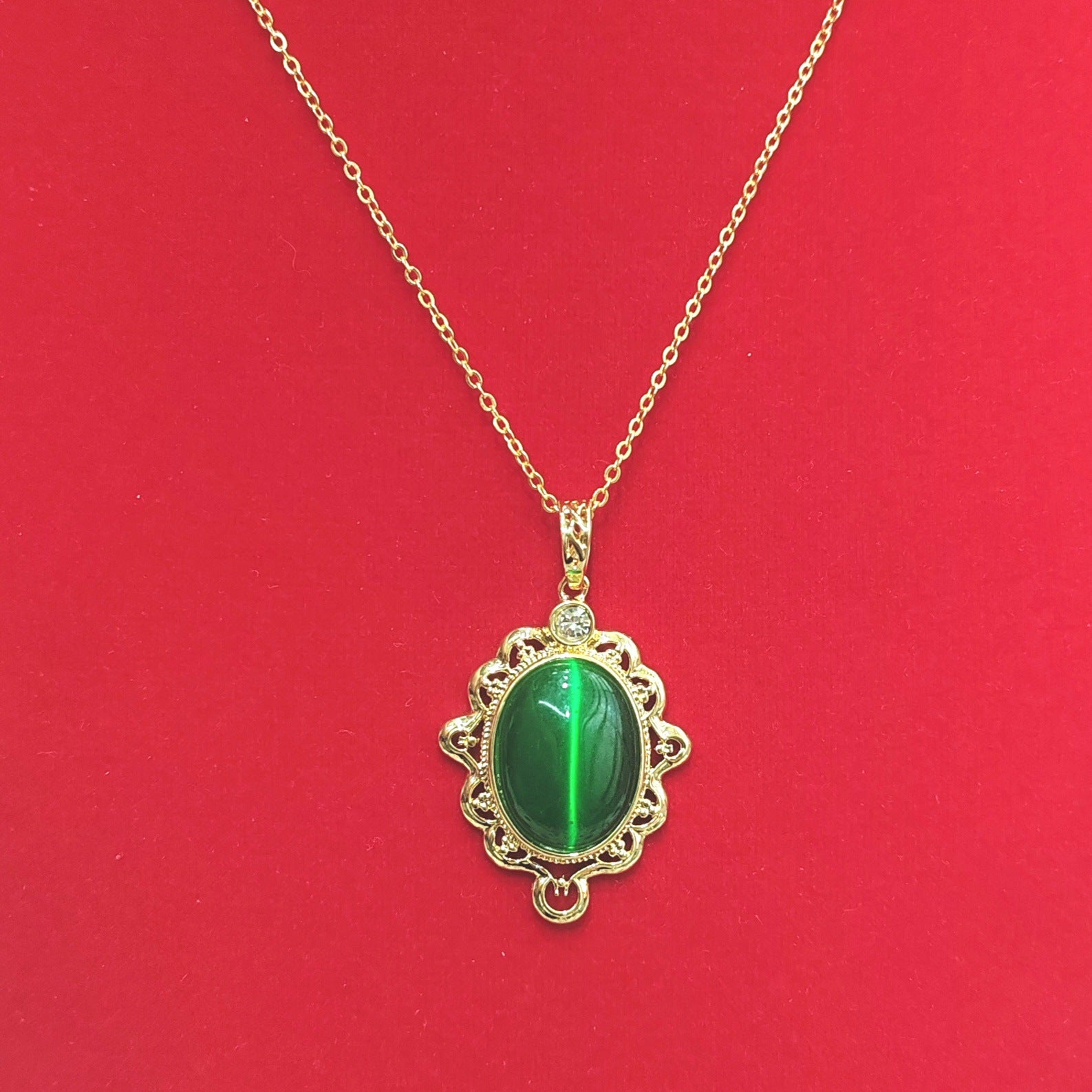 Classic Necklace with Timeless Appeal