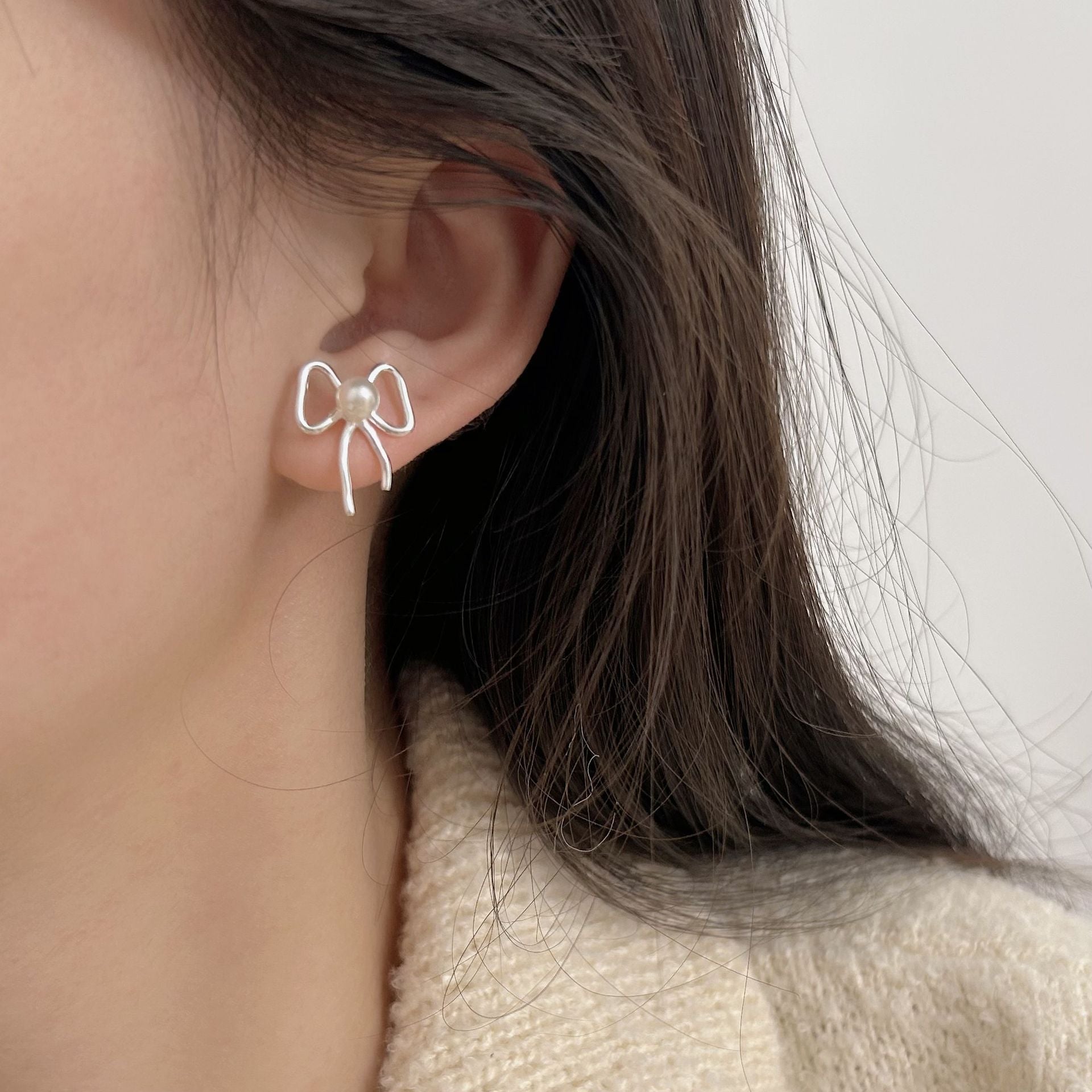 Romantic Pearl Earring for Special Moments