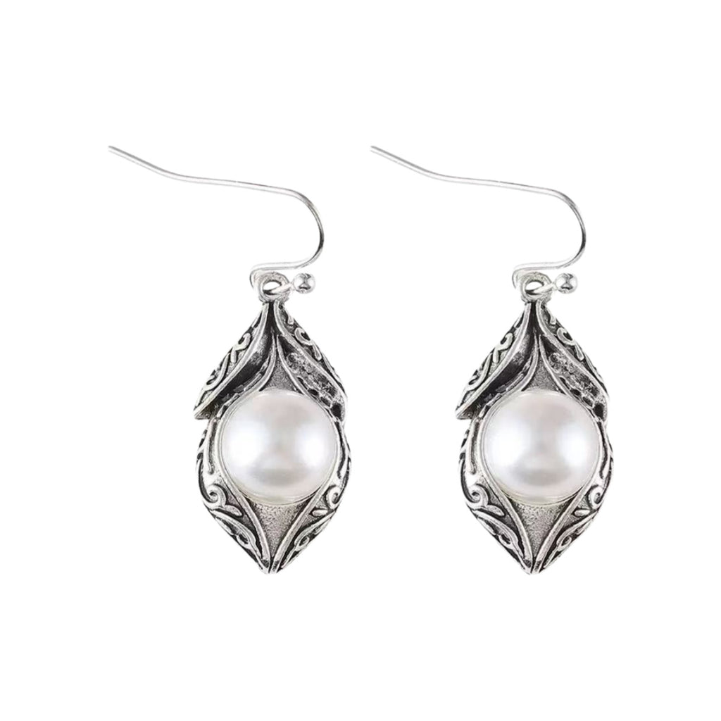 Beautiful Pearl Earring with Unique Style