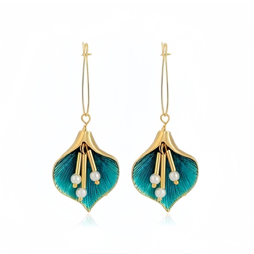 Classic Pearl Earring with Timeless Appeal