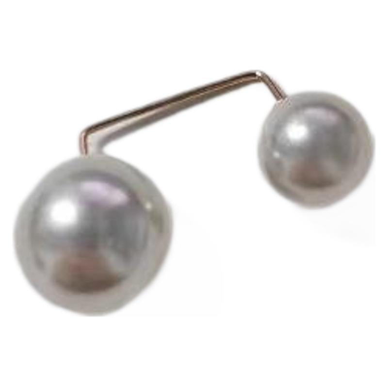 Classic Pearl Piece with Timeless Appeal