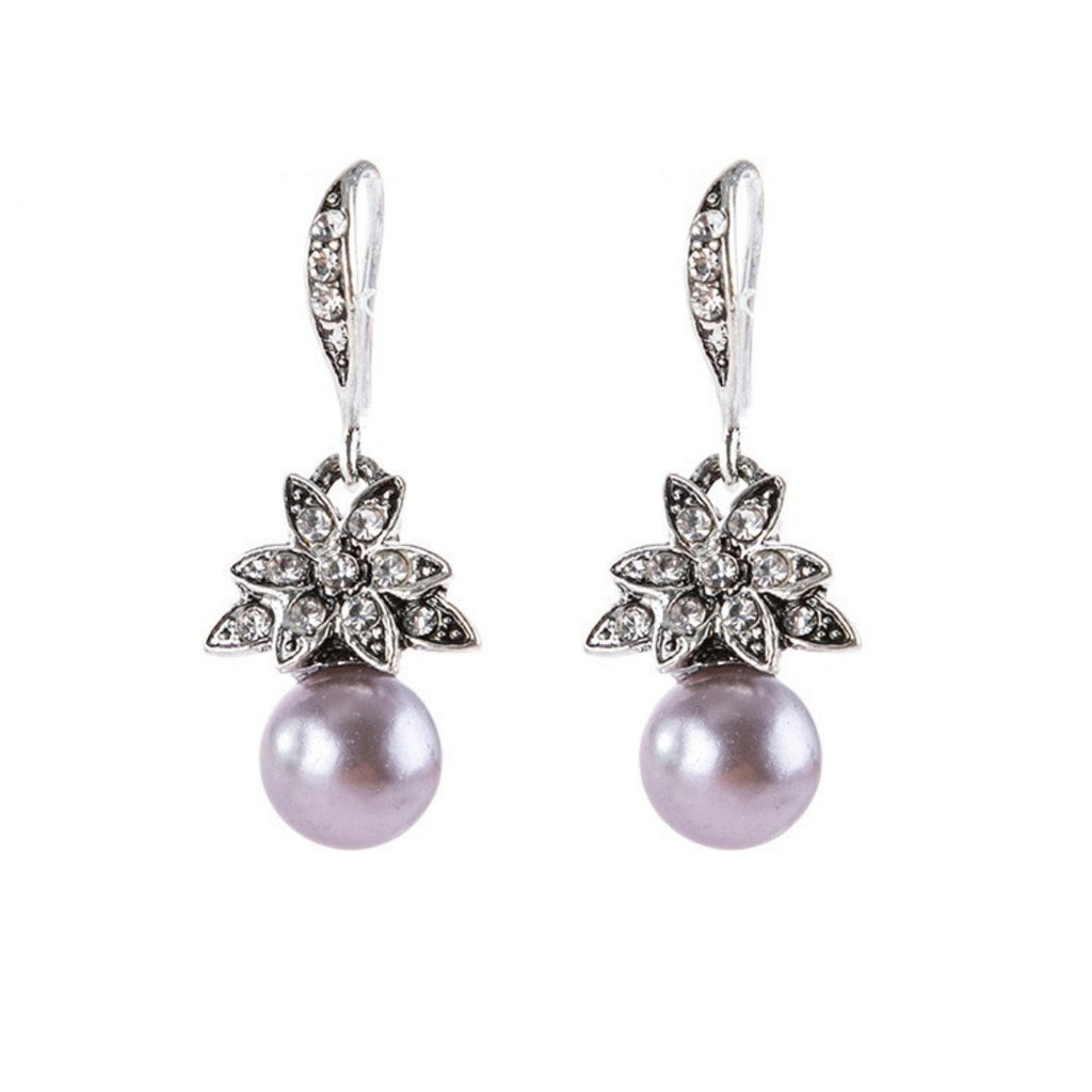 Stunning Pearl Earring for Daily Wear