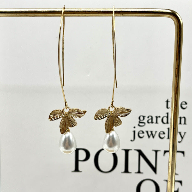 Stunning Pearl Earring for Daily Wear