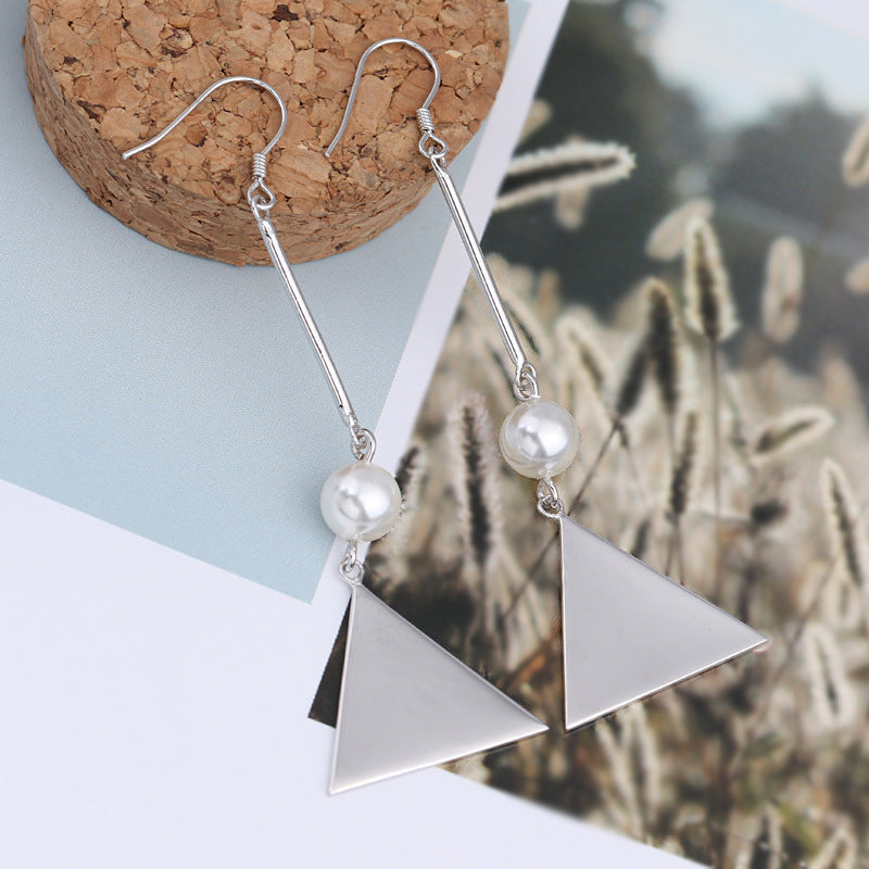 Beautiful Pearl Earring with Unique Style