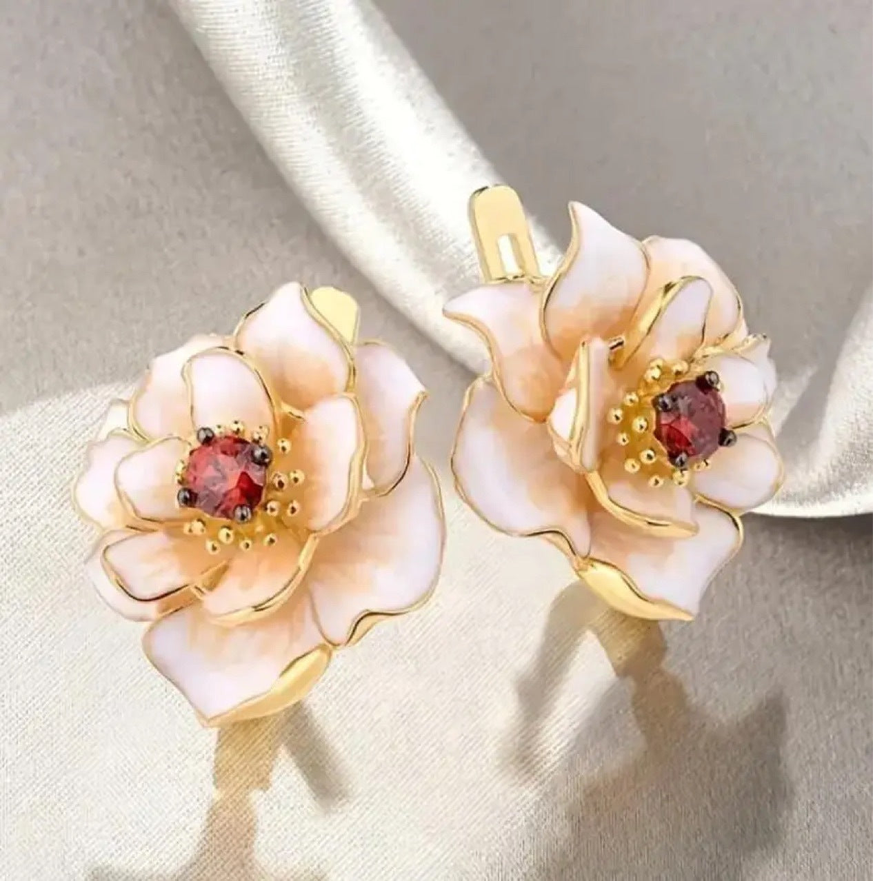 Romantic Earring for Special Moments