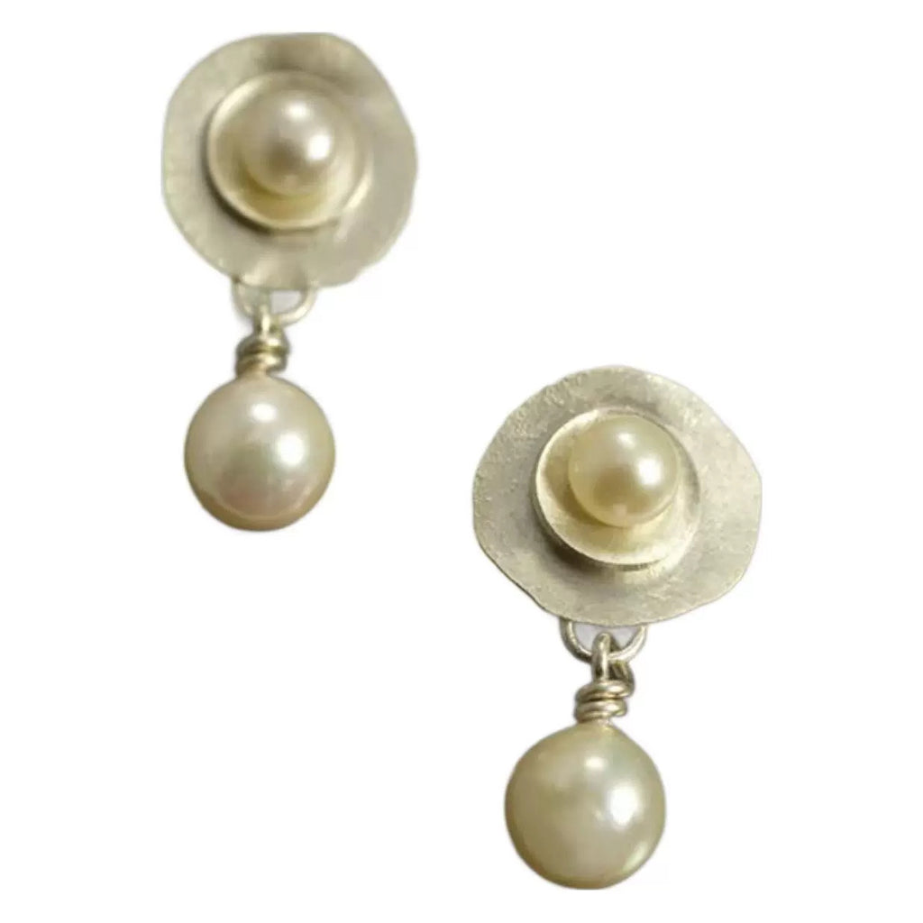 Stunning Pearl Earring for Daily Wear