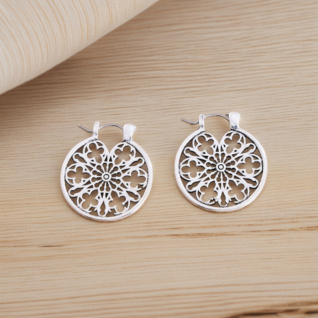 Charming Earring for Any Occasion