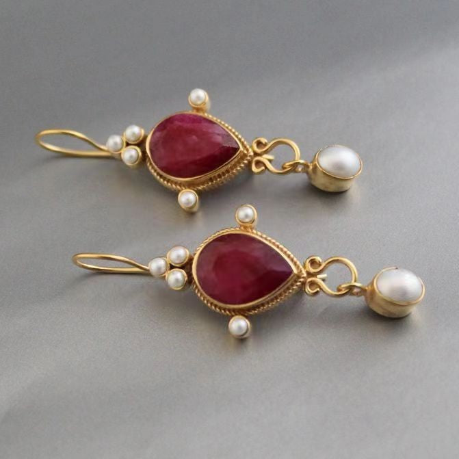 Stunning Pearl Earring for Daily Wear