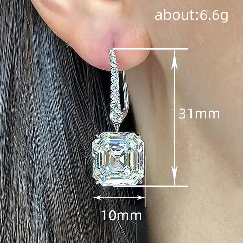 Beautiful Earring with Unique Style