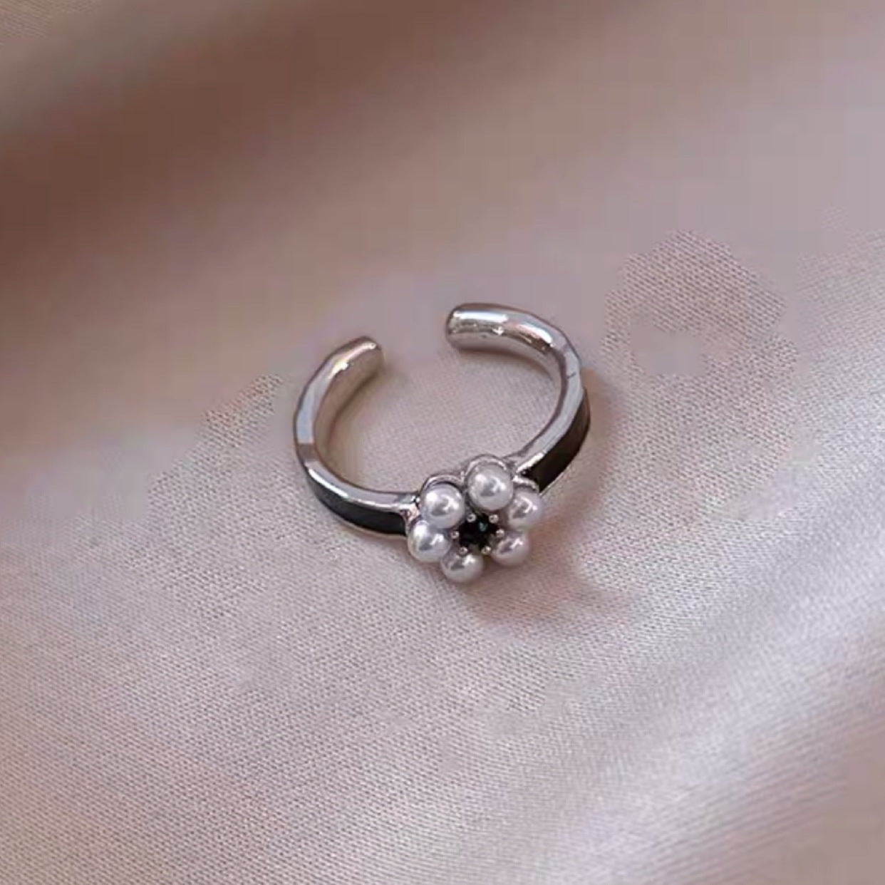 Stunning Pearl Ring for Daily Wear