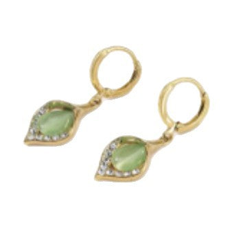 Classic Pearl Earring with Timeless Appeal