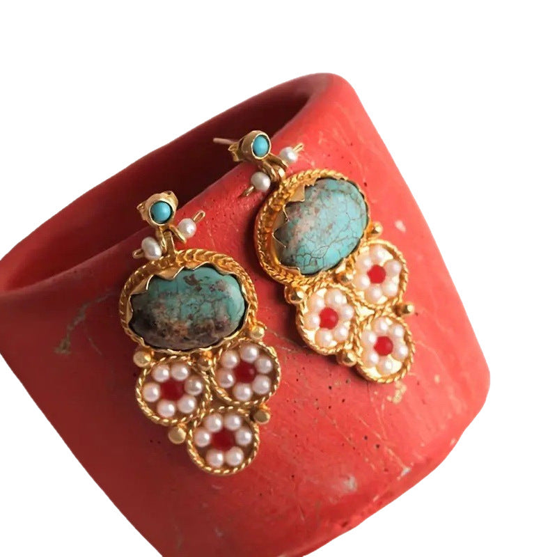 Beautiful Pearl Earring with Unique Style