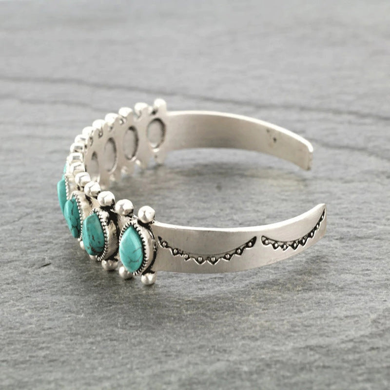 Romantic Bracelet for Special Moments
