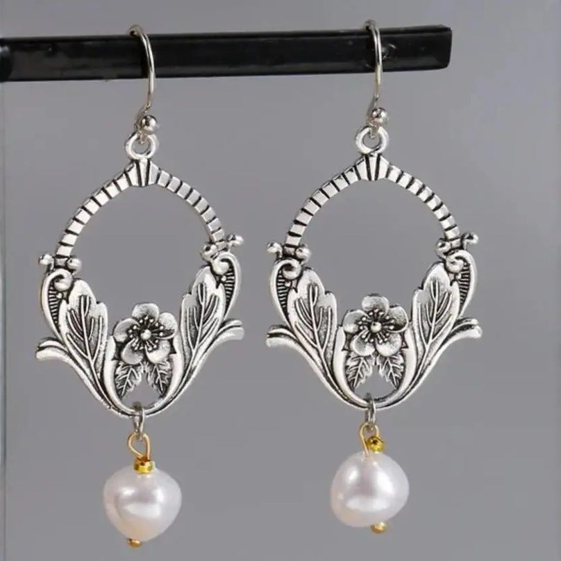 Vintage Handmade Pearl Earring