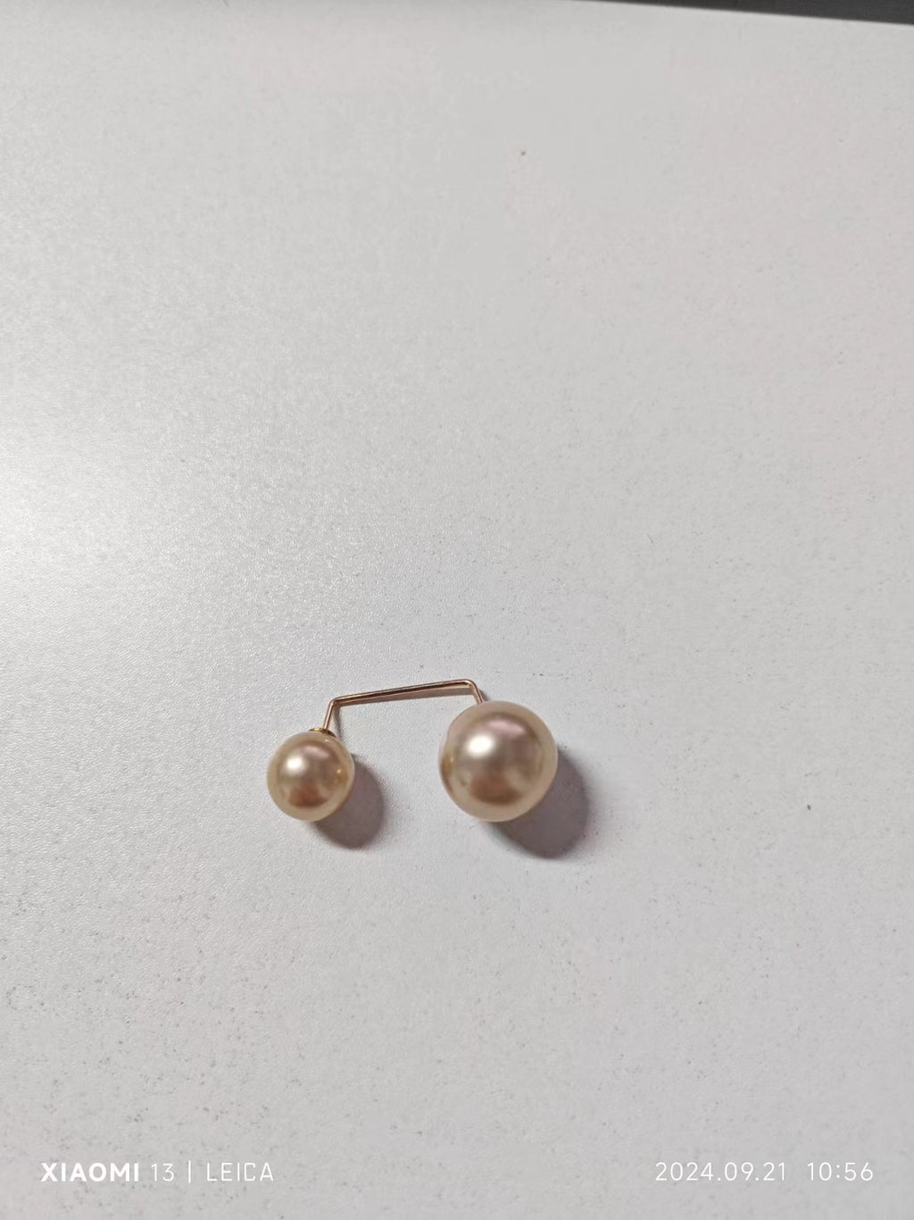 Classic Pearl Piece with Timeless Appeal