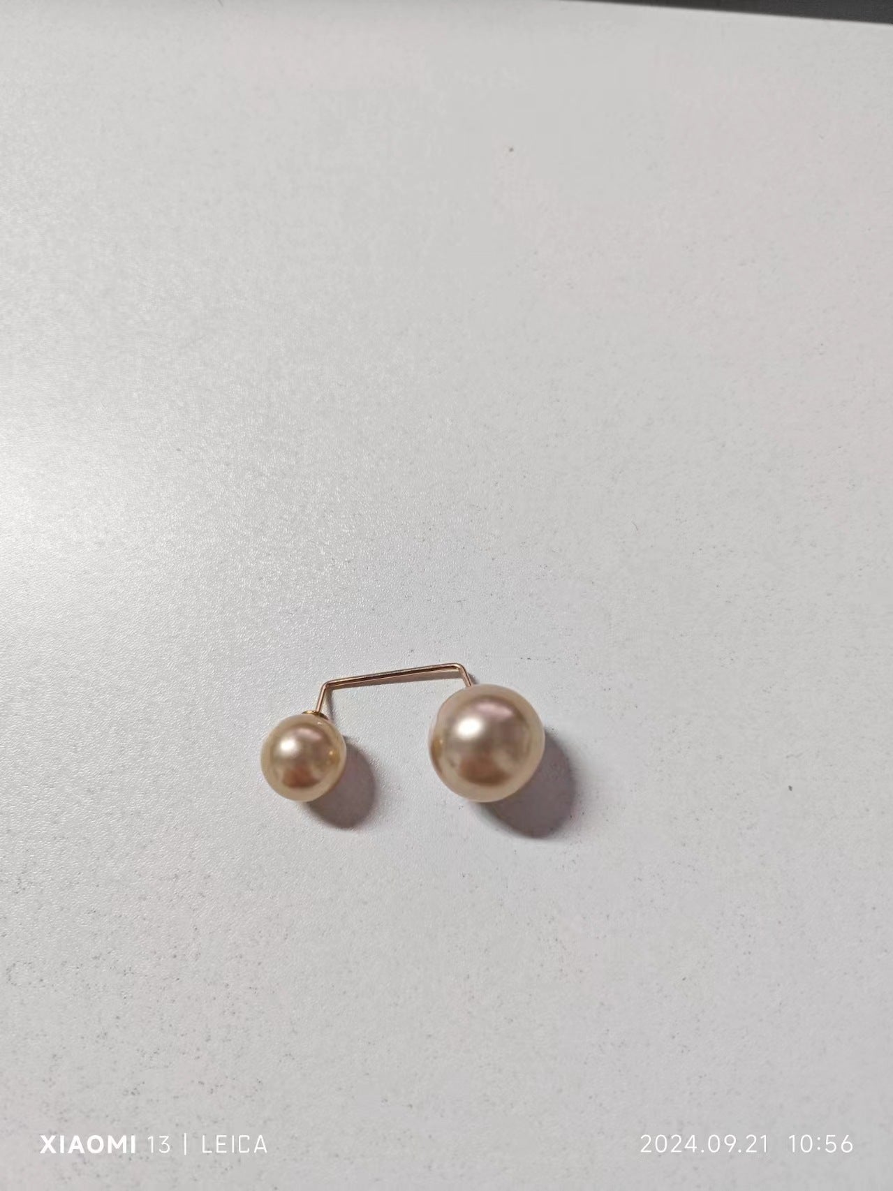 Classic Pearl Piece with Timeless Appeal