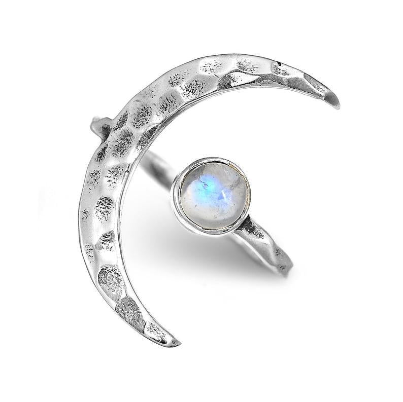 Charming Silver Bracelet for Any Occasion