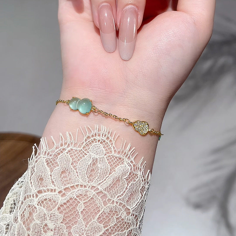 Beautiful Bracelet with Unique Style