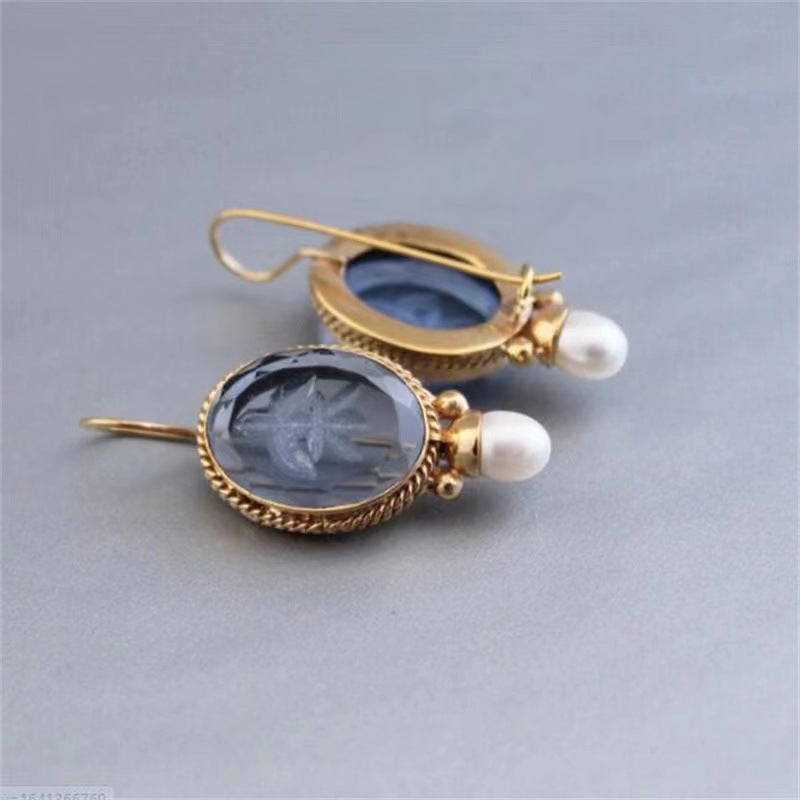 Classic Pearl Earring with Timeless Appeal