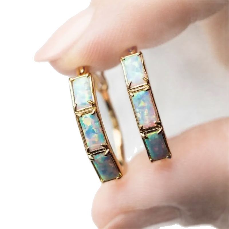 Charming Earring for Any Occasion