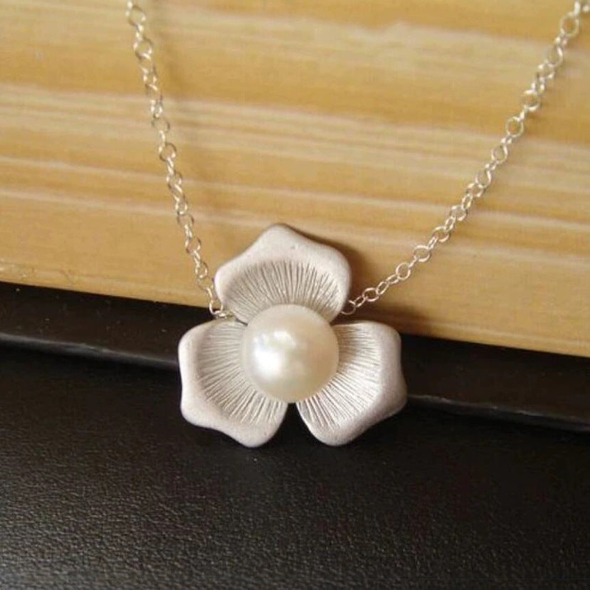 Stunning Pearl Necklace for Daily Wear
