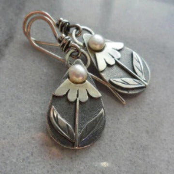 Beautiful Pearl Earring with Unique Style