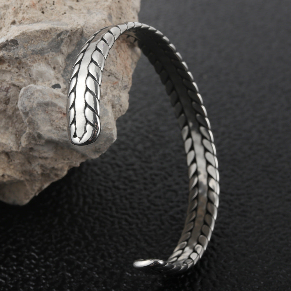 Beautiful Bracelet with Unique Style