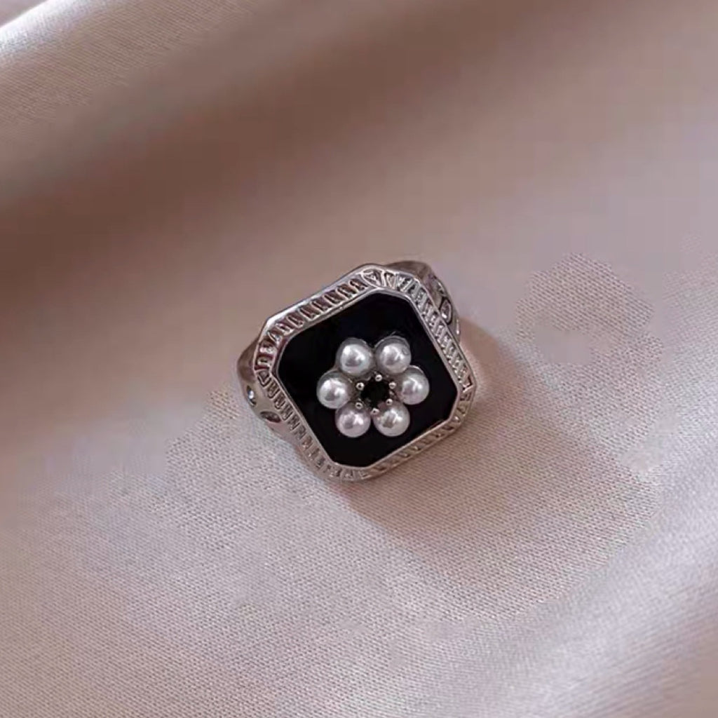 Stunning Pearl Ring for Daily Wear