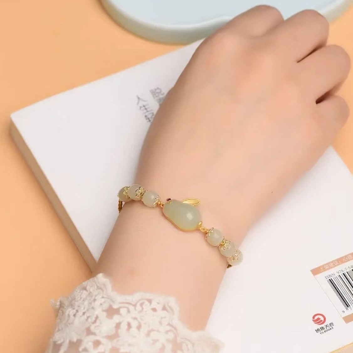 Beautiful Bracelet with Unique Style