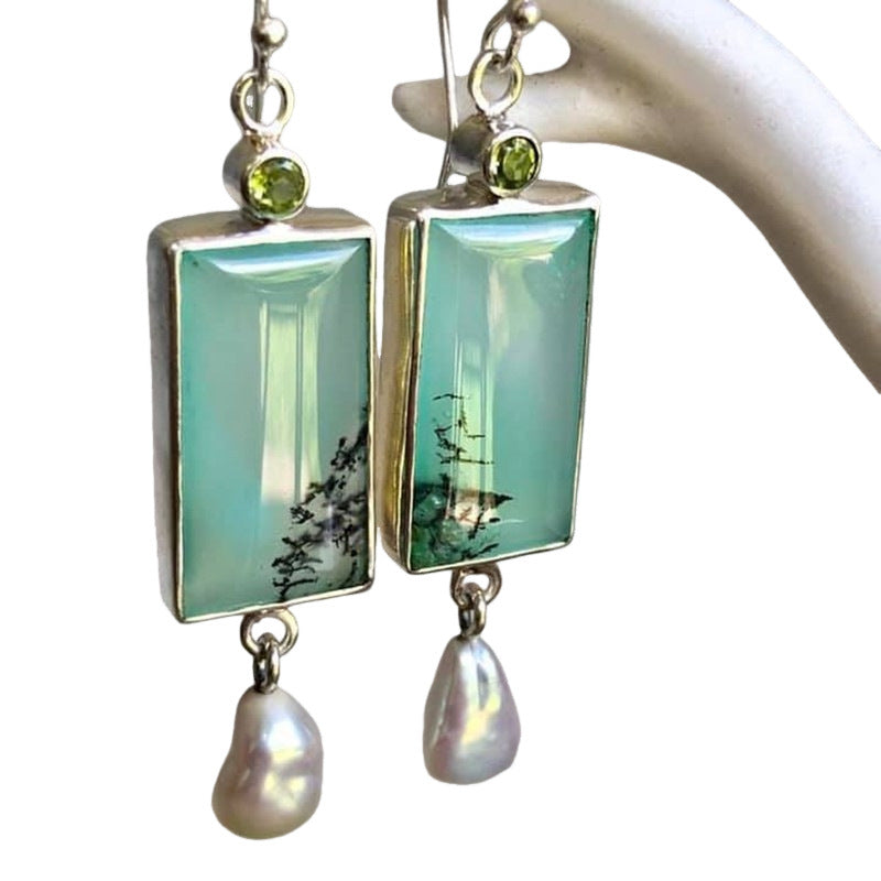 Romantic Pearl Earring for Special Moments