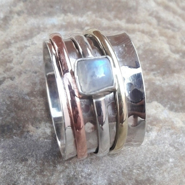 Classic Silver Ring with Timeless Appeal