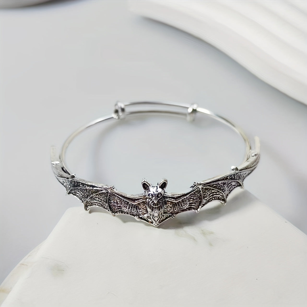 Beautiful Bracelet with Unique Style
