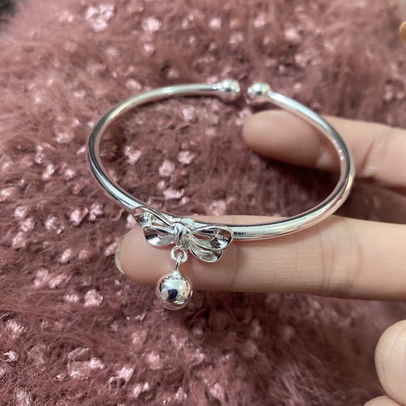 Beautiful Bracelet with Unique Style