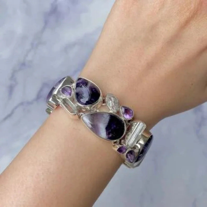 Beautiful Bracelet with Unique Style