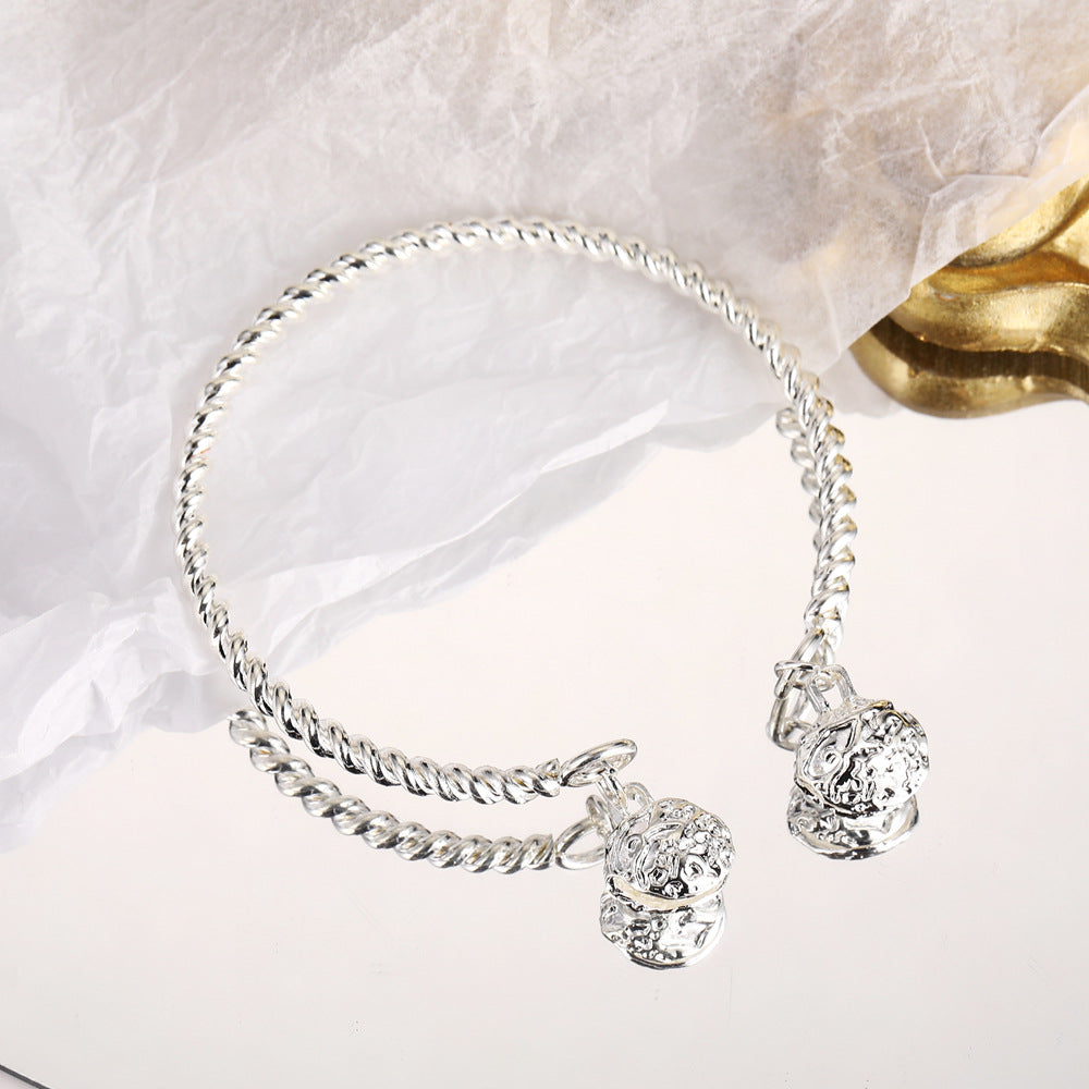 Beautiful Bracelet with Unique Style