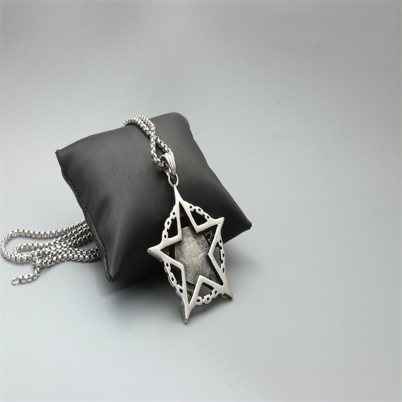 Stunning Necklace for Daily Wear