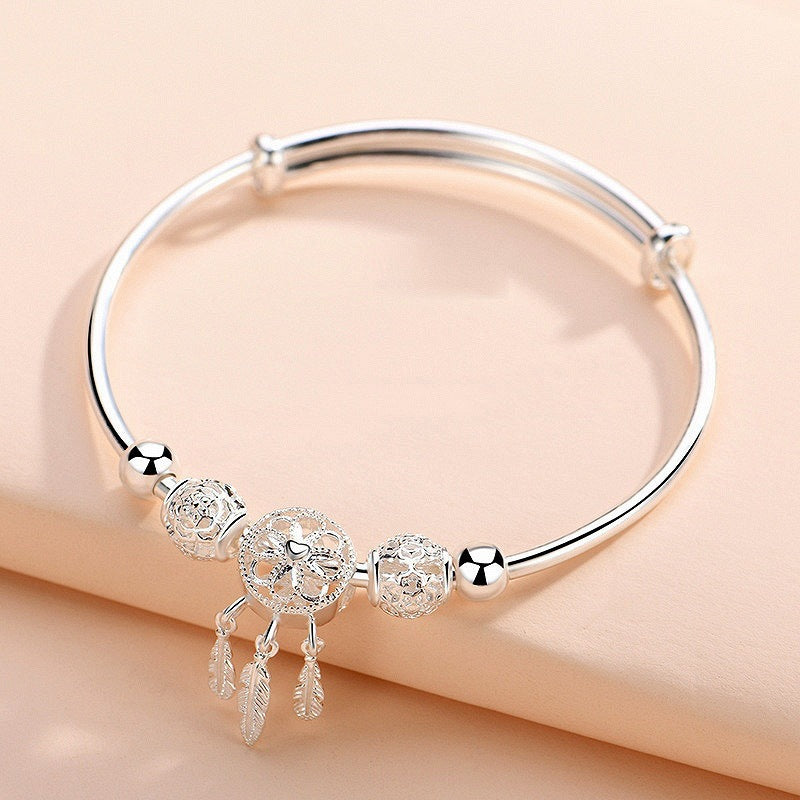 Charming Silver Bracelet for Any Occasion